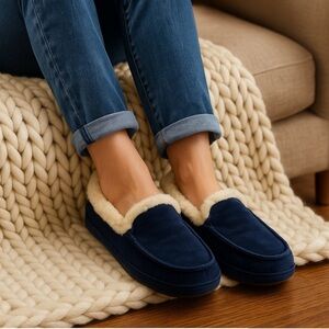 Olukai Ku‘una Lanui Slippers Women’s Size 6 Trench Blue | Real Fur Liner NWT
